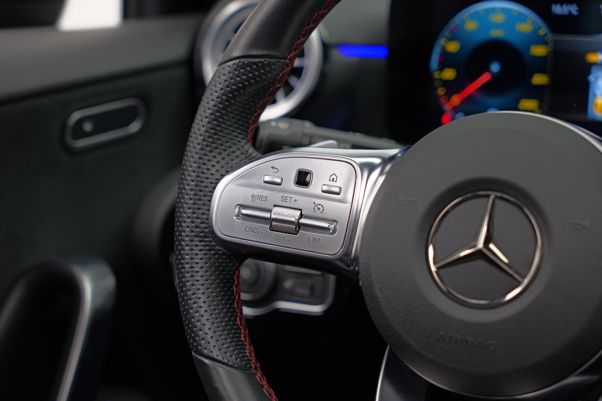 Mercedes-Benz A-klasse A250e AMG Line |Pano|Ambient|Camera|